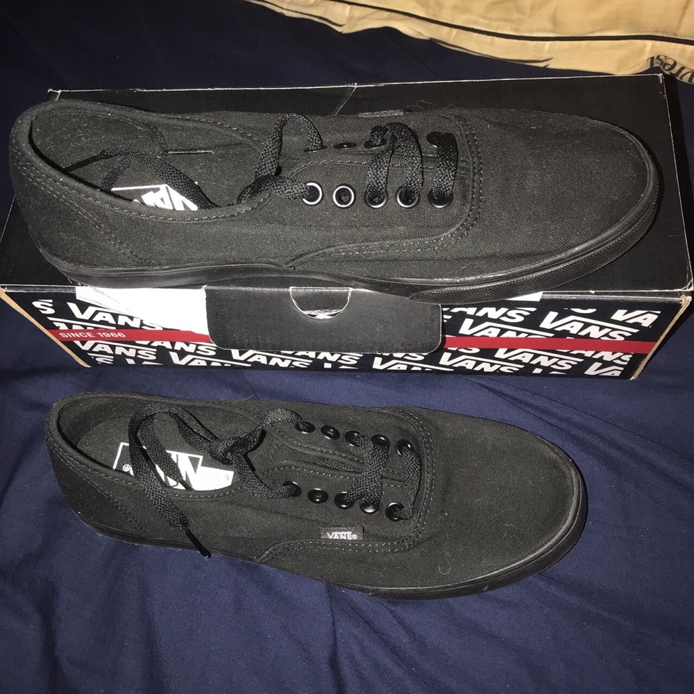 Black Authentic Lo Pro Vans- NEVER WORN
